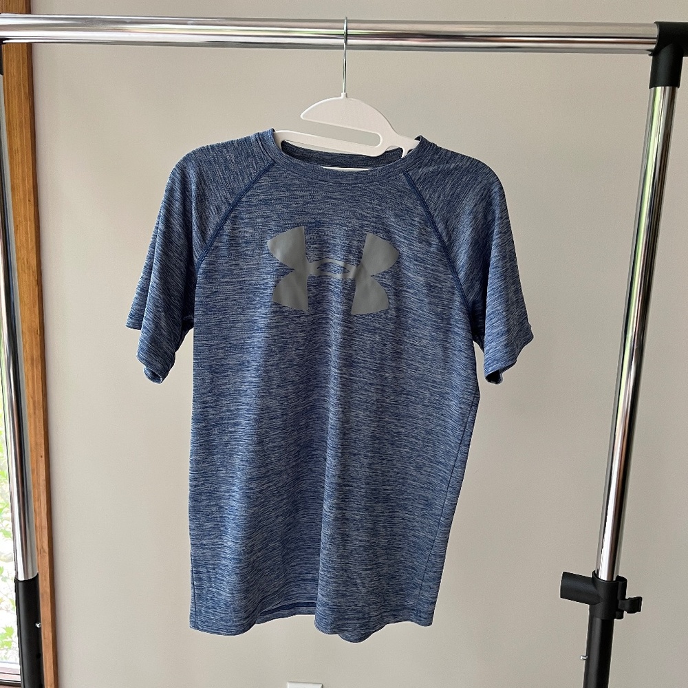 Youth XL Under Armour Dry Fit